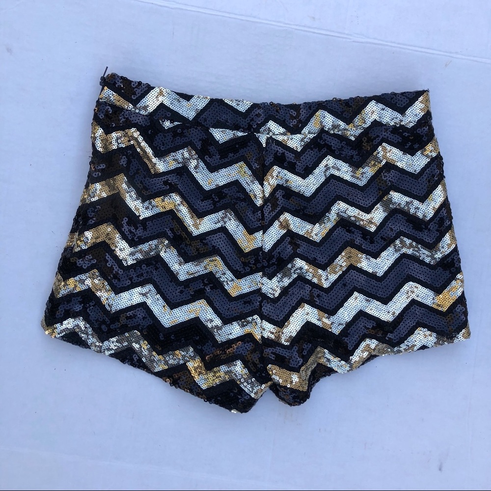 Forever 21 women’s shorts sequence black/gold sz M